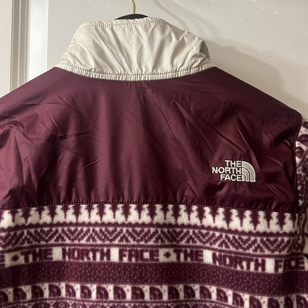 The North Face Jacket,Light Medium Size New with out Tag - Picture 5 of 6